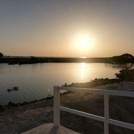 Hotel El Faro Playa Chachalacas 外观 照片